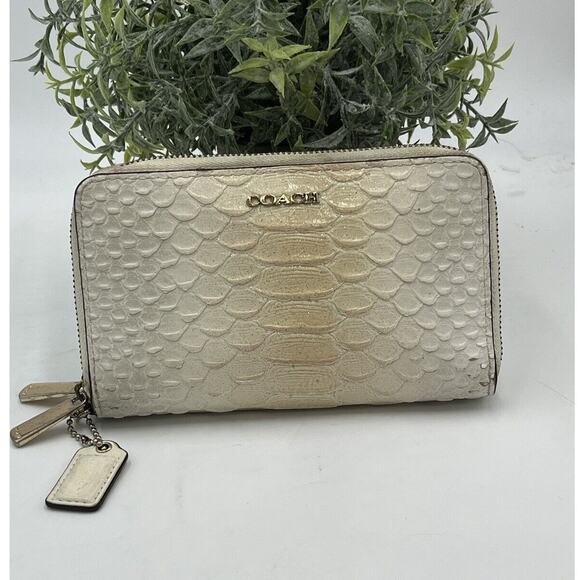Coach Cream Tan Crocodile Leather Glittery Double Zip Phone Credit Card Wallet - Picture 1 of 9